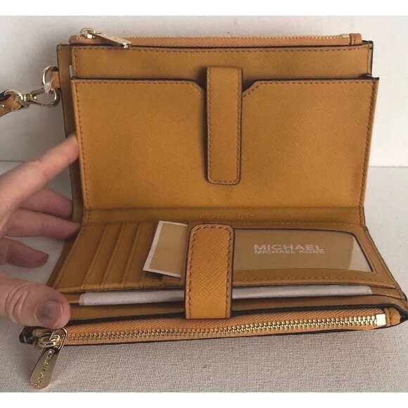 New Michael Kors Jet Set Travel Double zip wristlet Leather wallet Marigold - Picture 7 of 8